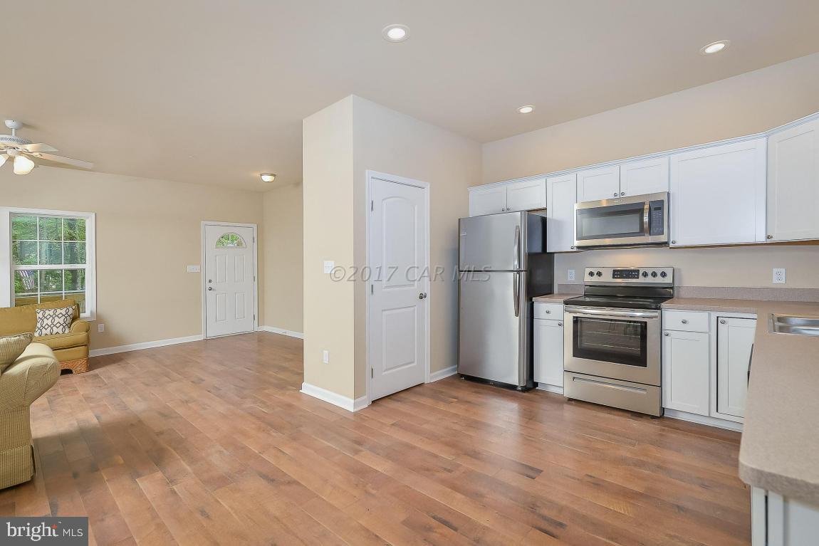 54 Seabreeze Road Ocean Pines, MD 21811 - Photo 3 of 33