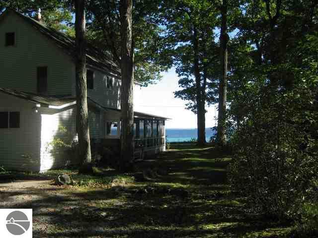 4220 North Omena Point Road Omena, MI 49674 - Photo 2 of 25 1735496-1.JPG