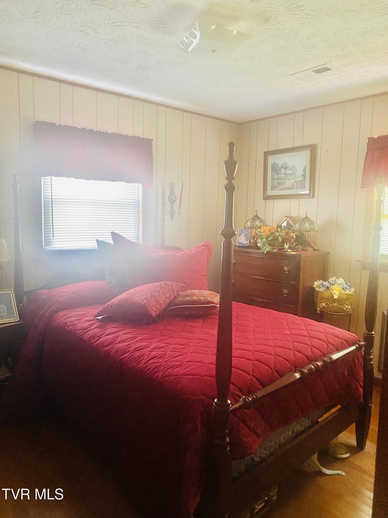 1820 Pine Orchard Road Butler, TN 37640 - Photo 9 of 13 IMG_5665