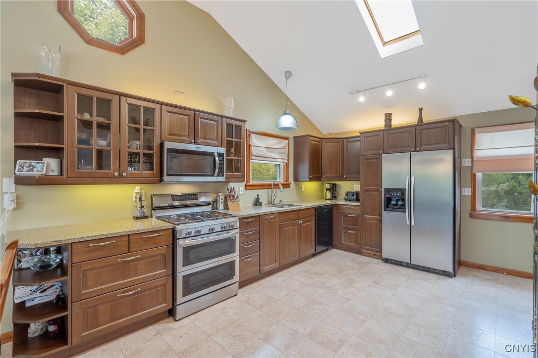 3354 B Hayes Road Lysander, NY 13027 - Photo 4 of 23