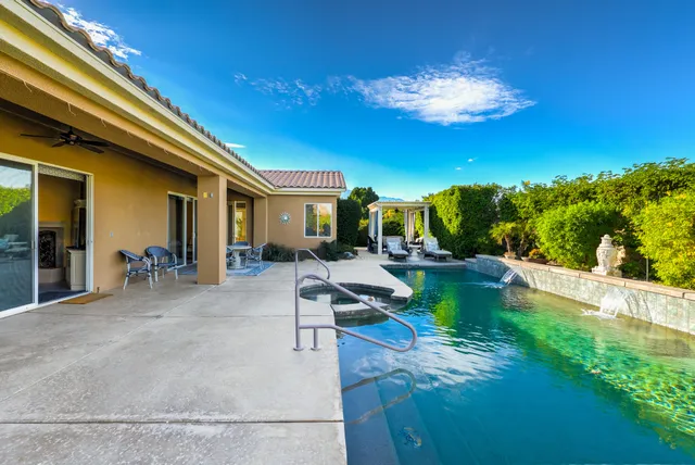 $1,079,000 | 6 Dickens Court, Rancho Mirage, CA 92270