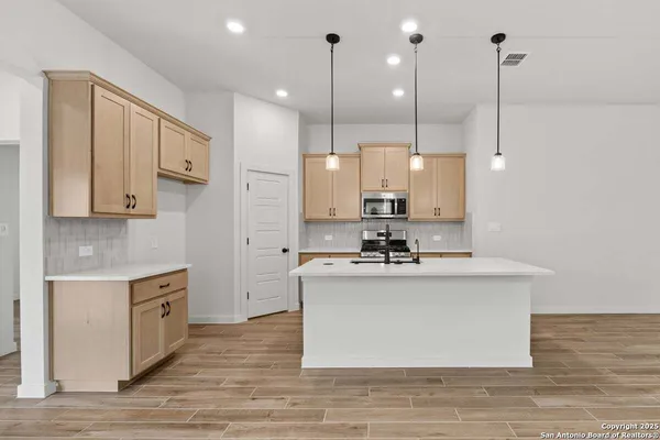 $350,000 | 2009 Shepards Street, Seguin, TX 78155