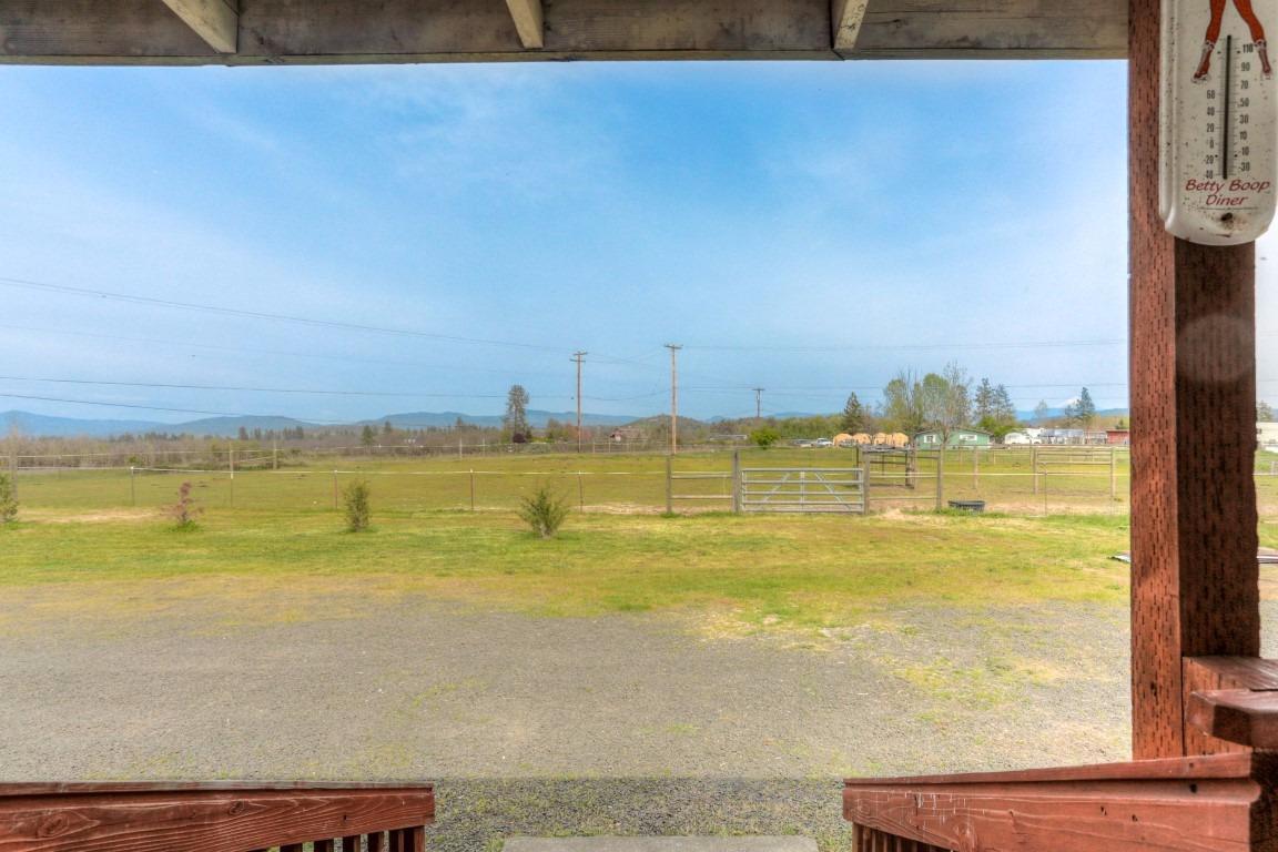 856 East Dutton Road Eagle Point, OR 97524 - Photo 27 of 27 Additional Photo