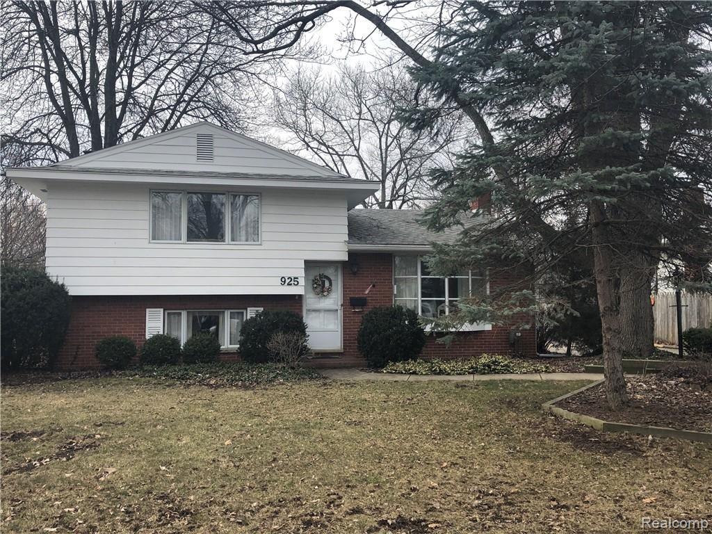 925 North Road Fenton, MI 48430 - Photo 30 of 30