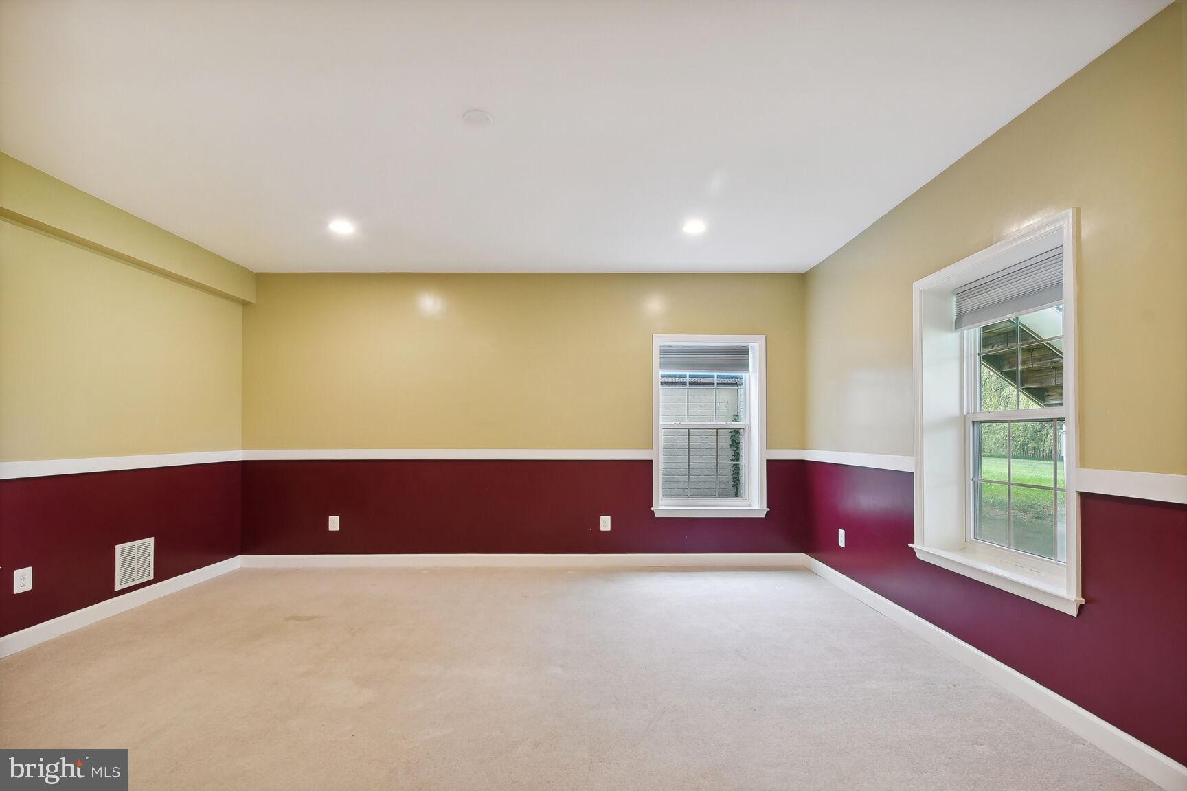 41956 Riding Mill Place Ashburn, VA 20148 - Photo 28 of 36 Gallery Image 28