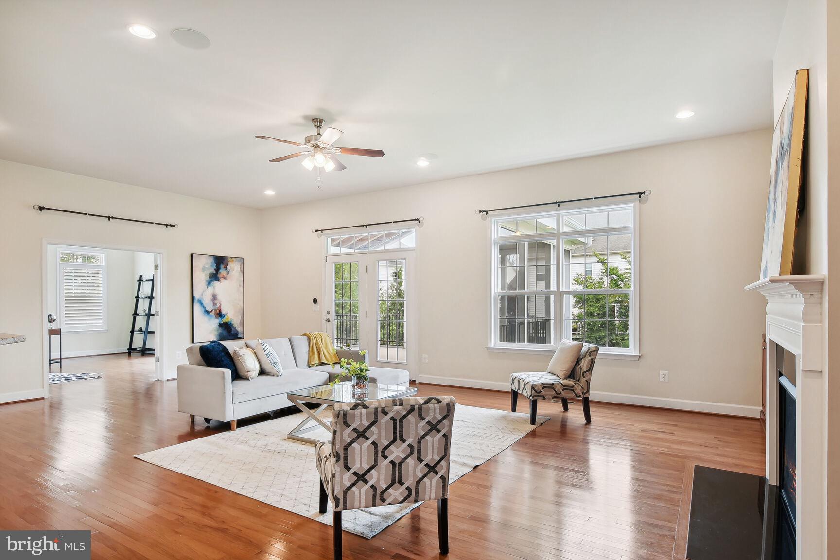 41956 Riding Mill Place Ashburn, VA 20148 - Photo 8 of 36 Gallery Image 8