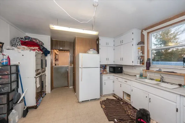 $500,000 | 30995 Highway 2, Ashland, WI 54806