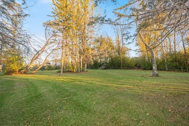 $500,000 | 30995 Highway 2, Ashland, WI 54806