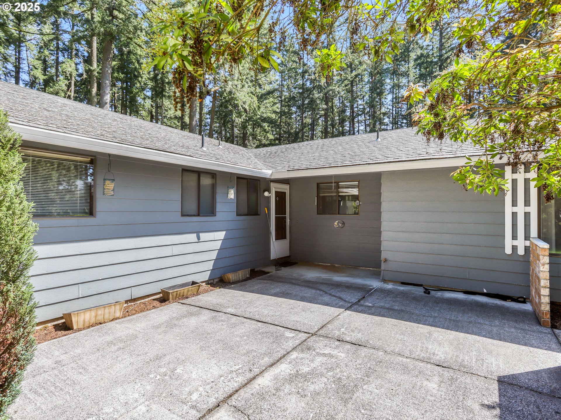 24434 South Hayfield Road Beavercreek, OR 97004 - Photo 9 of 40 Gallery Image 9