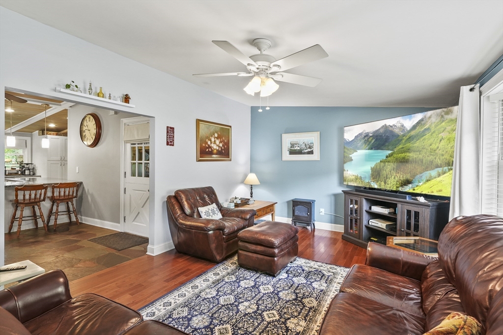 228 Hillside Road Southbridge, MA 01550 - Photo 5 of 32 Gallery Image 5