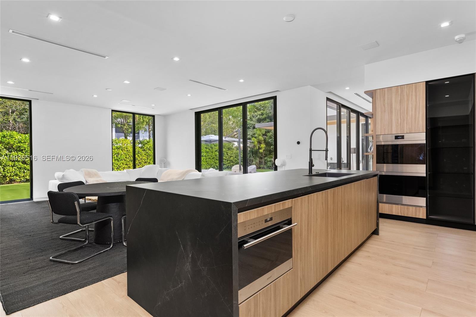 6003 Southwest 80th Street South Miami, FL 33143 - Photo 30 of 98