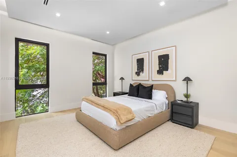 $6,845,000 | 6003 Southwest 80th Street, South Miami, FL 33143