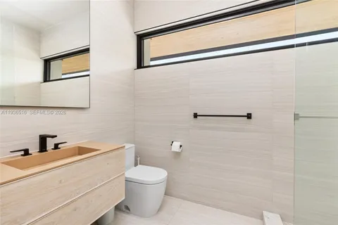 $6,845,000 | 6003 Southwest 80th Street, South Miami, FL 33143