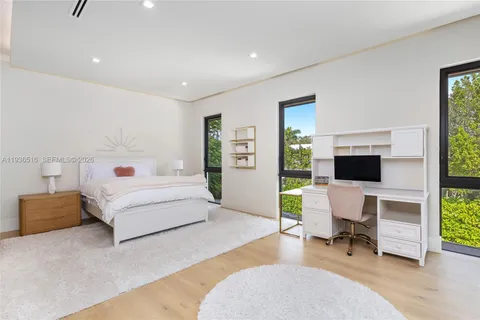 $6,845,000 | 6003 Southwest 80th Street, South Miami, FL 33143