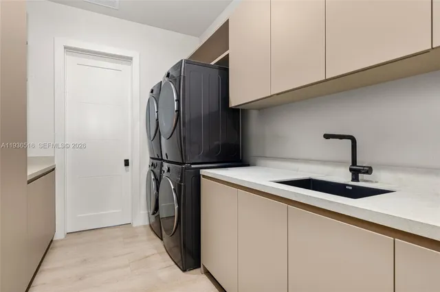 $6,845,000 | 6003 Southwest 80th Street, South Miami, FL 33143