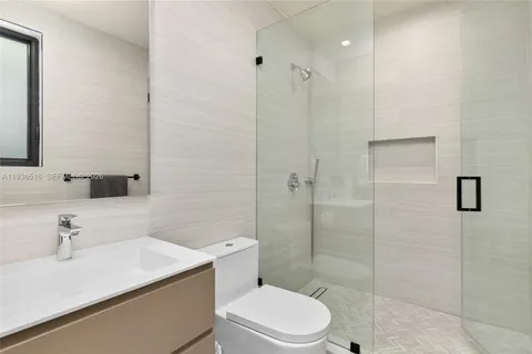 $6,845,000 | 6003 Southwest 80th Street, South Miami, FL 33143