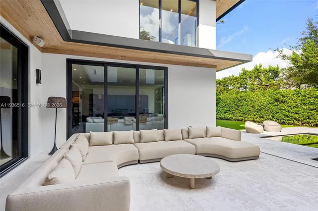 $6,845,000 | 6003 Southwest 80th Street, South Miami, FL 33143