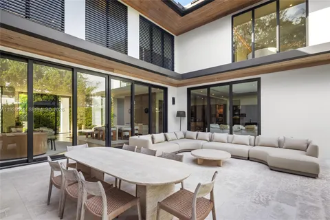 $6,845,000 | 6003 Southwest 80th Street, South Miami, FL 33143