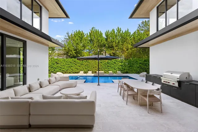 $6,845,000 | 6003 Southwest 80th Street, South Miami, FL 33143