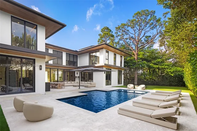 $6,845,000 | 6003 Southwest 80th Street, South Miami, FL 33143