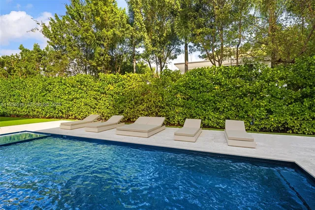 $6,845,000 | 6003 Southwest 80th Street, South Miami, FL 33143