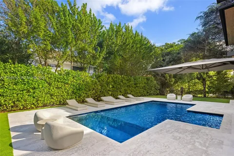 $6,845,000 | 6003 Southwest 80th Street, South Miami, FL 33143