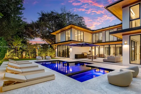 $6,845,000 | 6003 Southwest 80th Street, South Miami, FL 33143