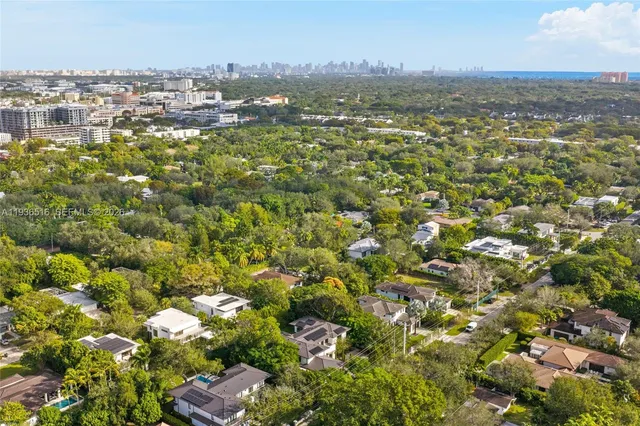 $6,845,000 | 6003 Southwest 80th Street, South Miami, FL 33143