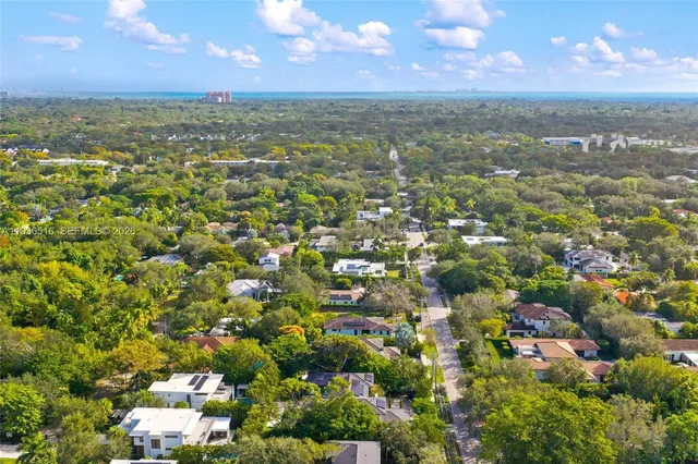 $6,845,000 | 6003 Southwest 80th Street, South Miami, FL 33143