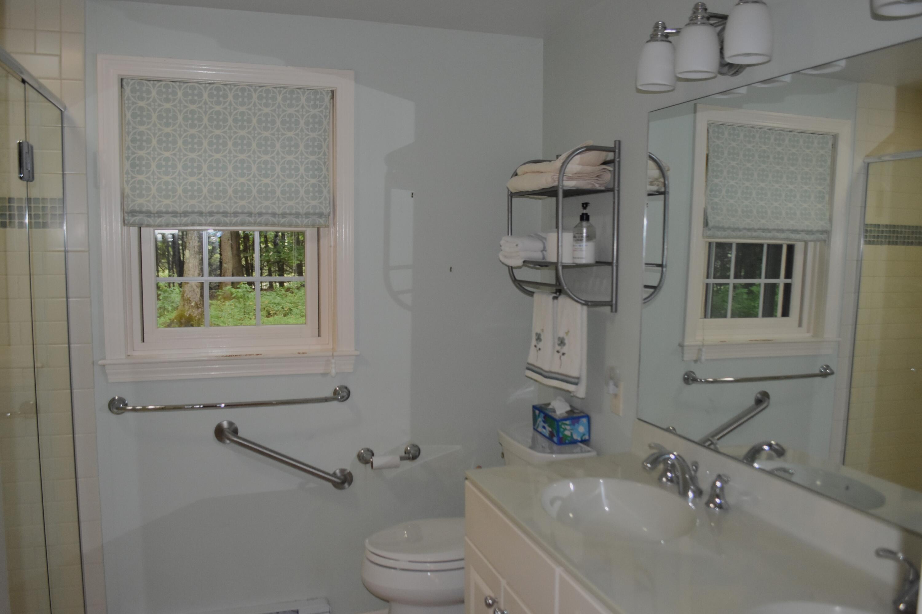 76 Pilgrim Road South Portland, ME 04106 - Photo 30 of 41 DSC_0036