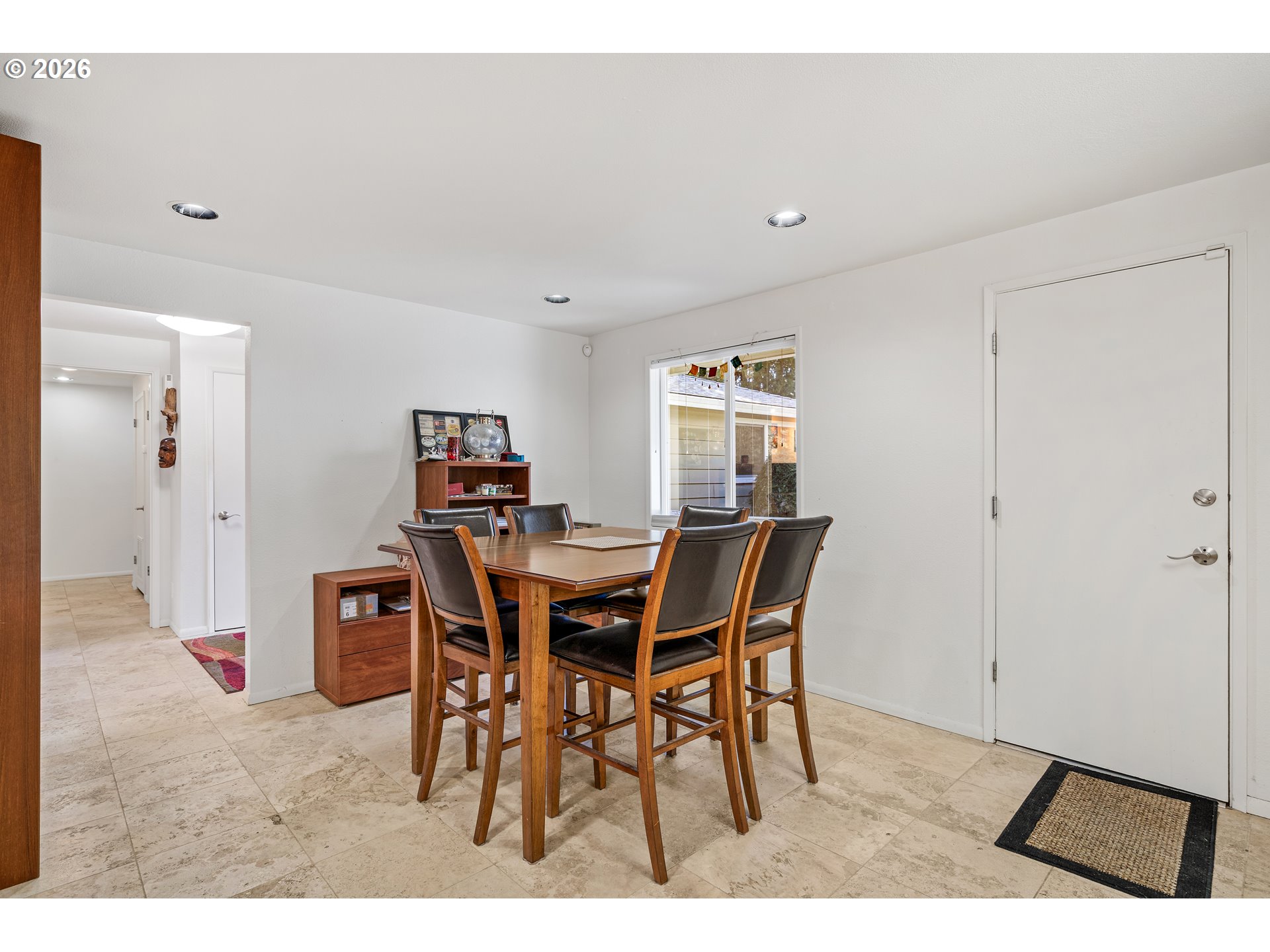 214 Northwest Seblar Drive Portland, OR 97210 - Photo 13 of 36 a dining room with furniture and window