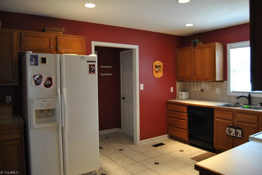 111 Winchester Road Advance, NC 27006 - Photo 14 of 30 Gallery Image 14