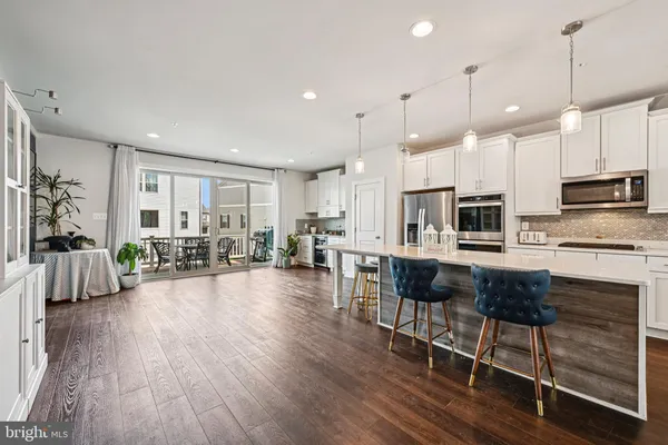 $695,000 | 3321 Stone Barn Drive, Frederick, MD 21704