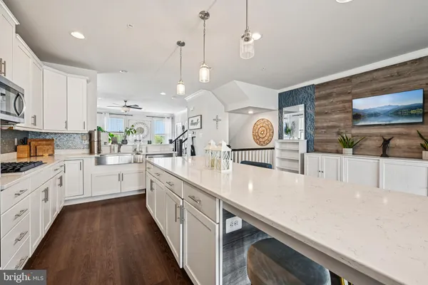 $695,000 | 3321 Stone Barn Drive, Frederick, MD 21704