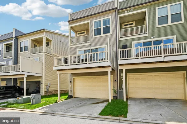 $695,000 | 3321 Stone Barn Drive, Frederick, MD 21704