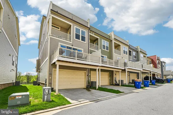 $695,000 | 3321 Stone Barn Drive, Frederick, MD 21704