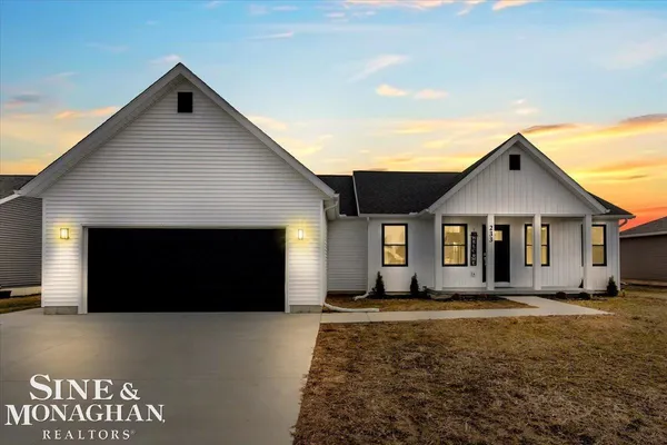 $385,000 | 233 Oregon Avenue, Marysville, MI 48040