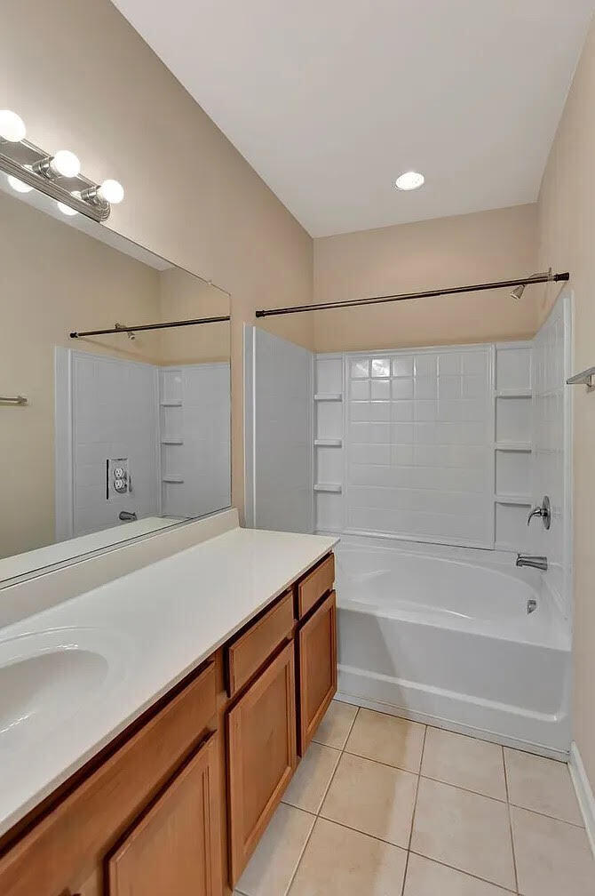 804 Rue Drive Charleston, SC 29414 - Photo 6 of 10 804 Rue Drive Bathroom