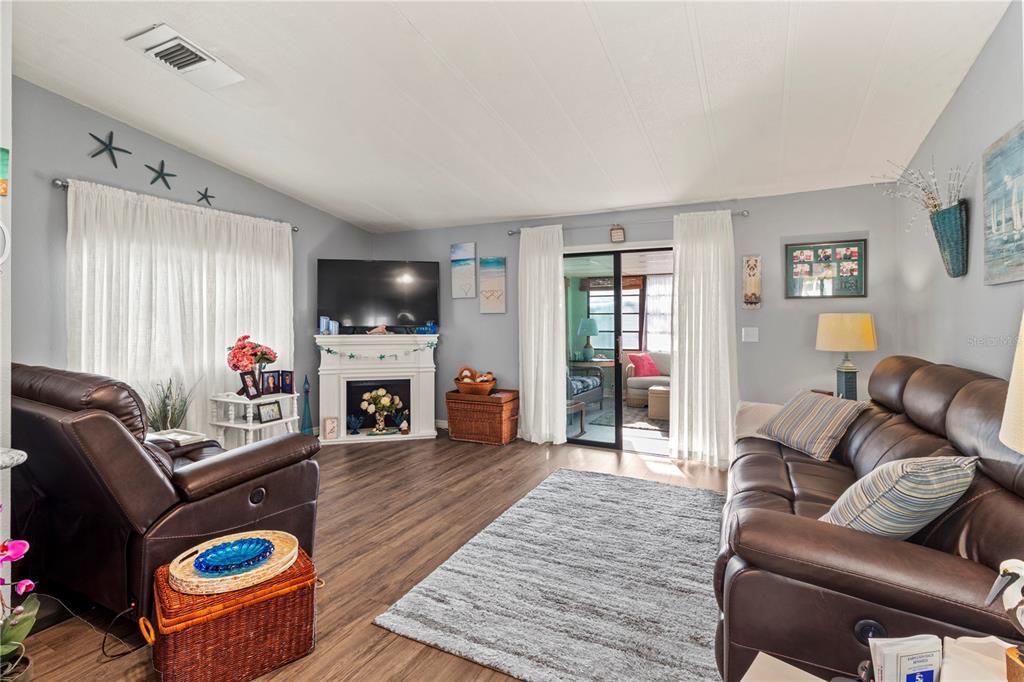 36 Wood Owl Avenue Ellenton, FL 34222 - Photo 9 of 48