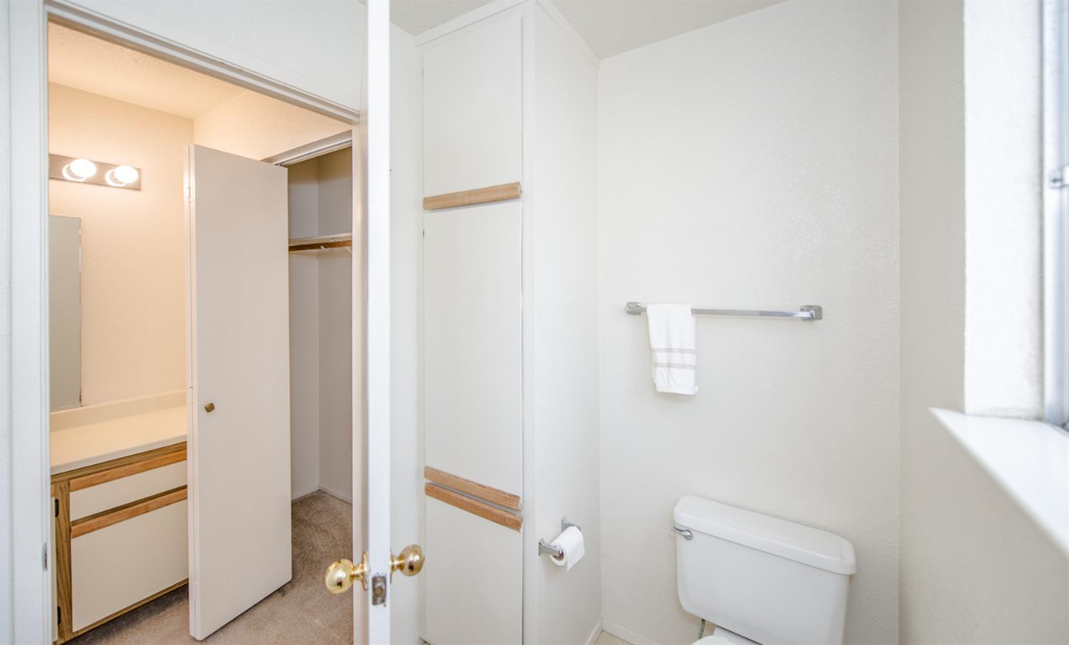 1019 Dornajo Way, Unit 244 Sacramento, CA 95825 - Photo 17 of 41 a bathroom with a toilet and a shower