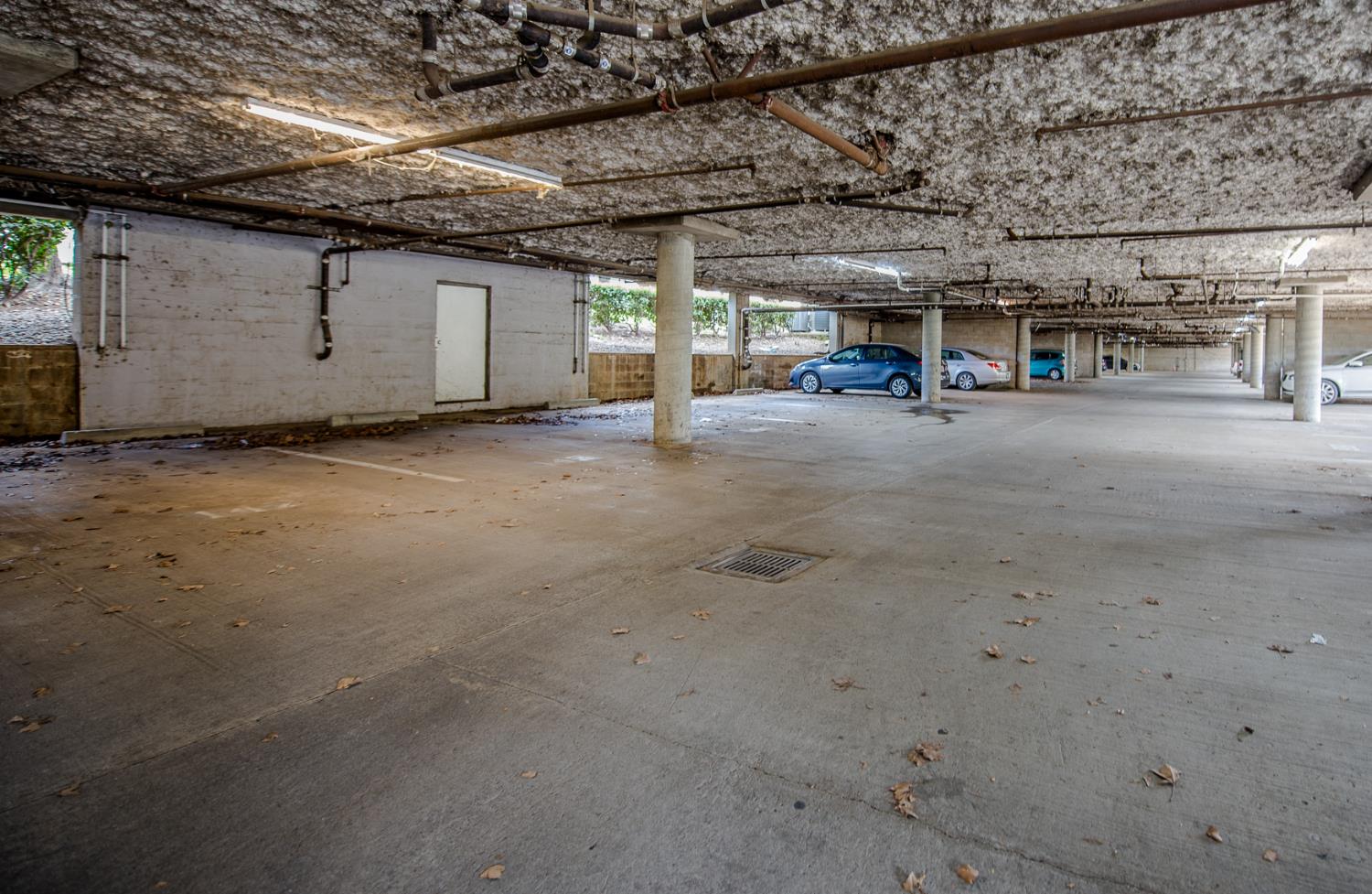 1019 Dornajo Way, Unit 244 Sacramento, CA 95825 - Photo 39 of 41 a view of the parking area