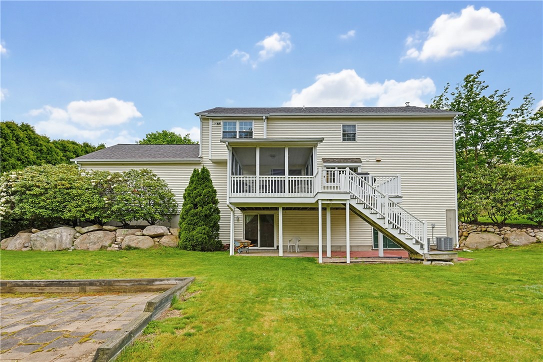 28 Rockridge Road Westerly, RI 02891 - Photo 39 of 40
