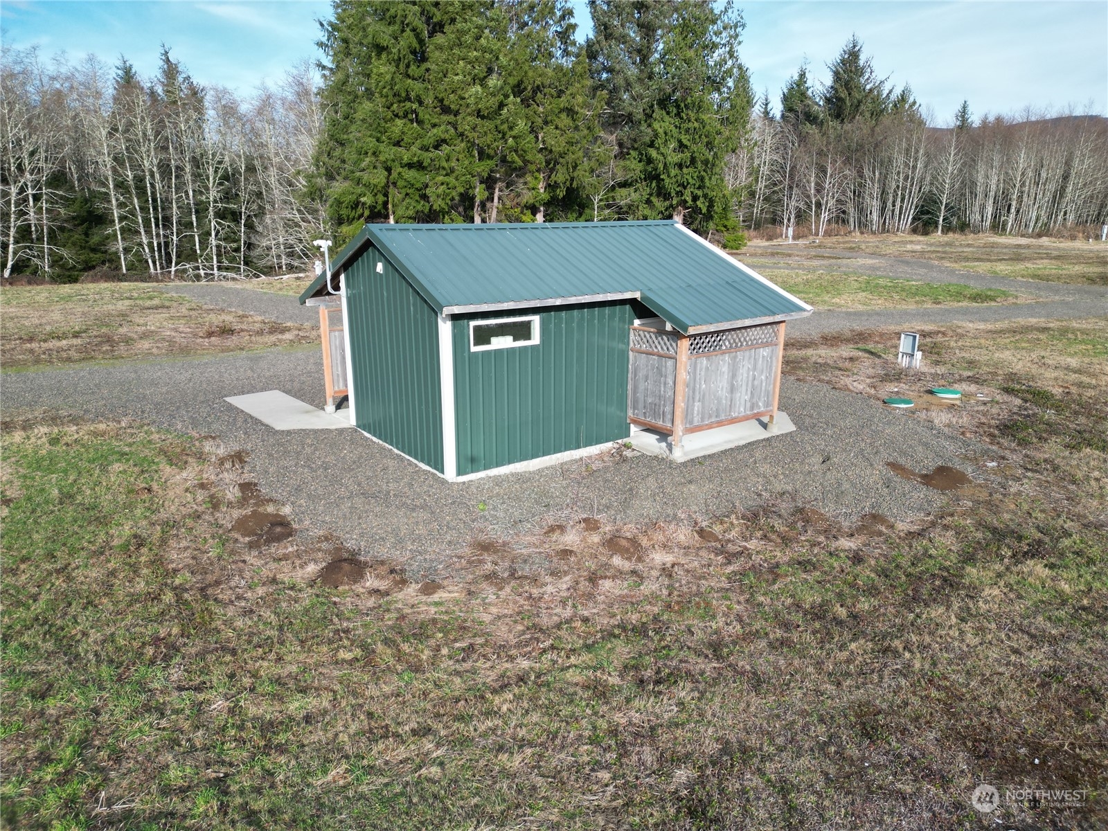 630 Chinook Valley Road Long Beach, WA 98631 - Photo 8 of 27 a view of a house with a yard