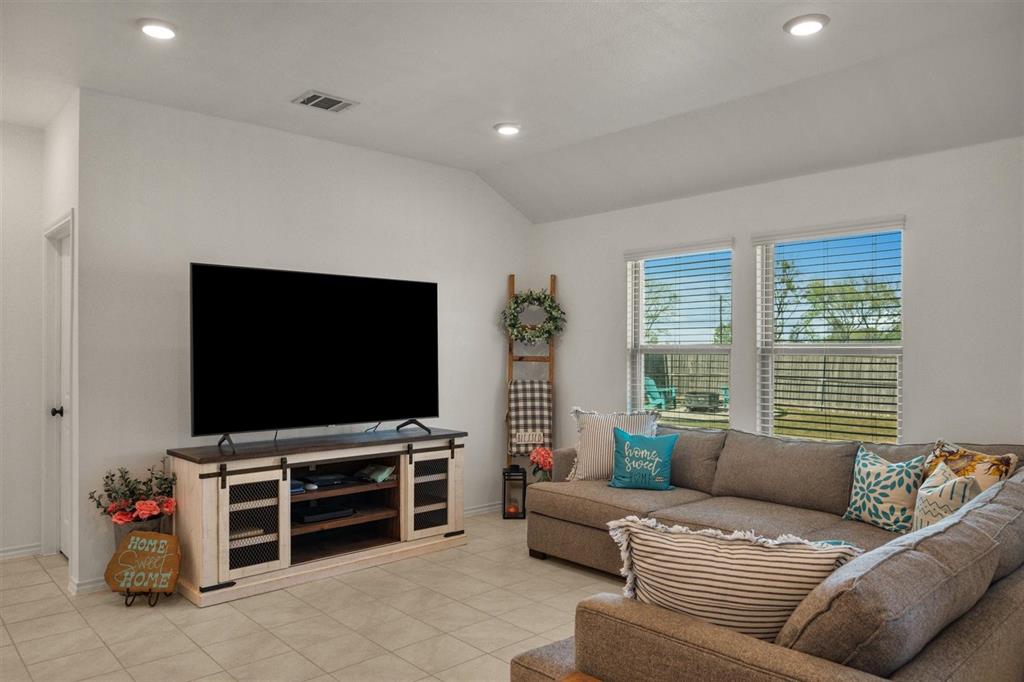 2410 Lupton Street Anna, TX 75409 - Photo 12 of 31