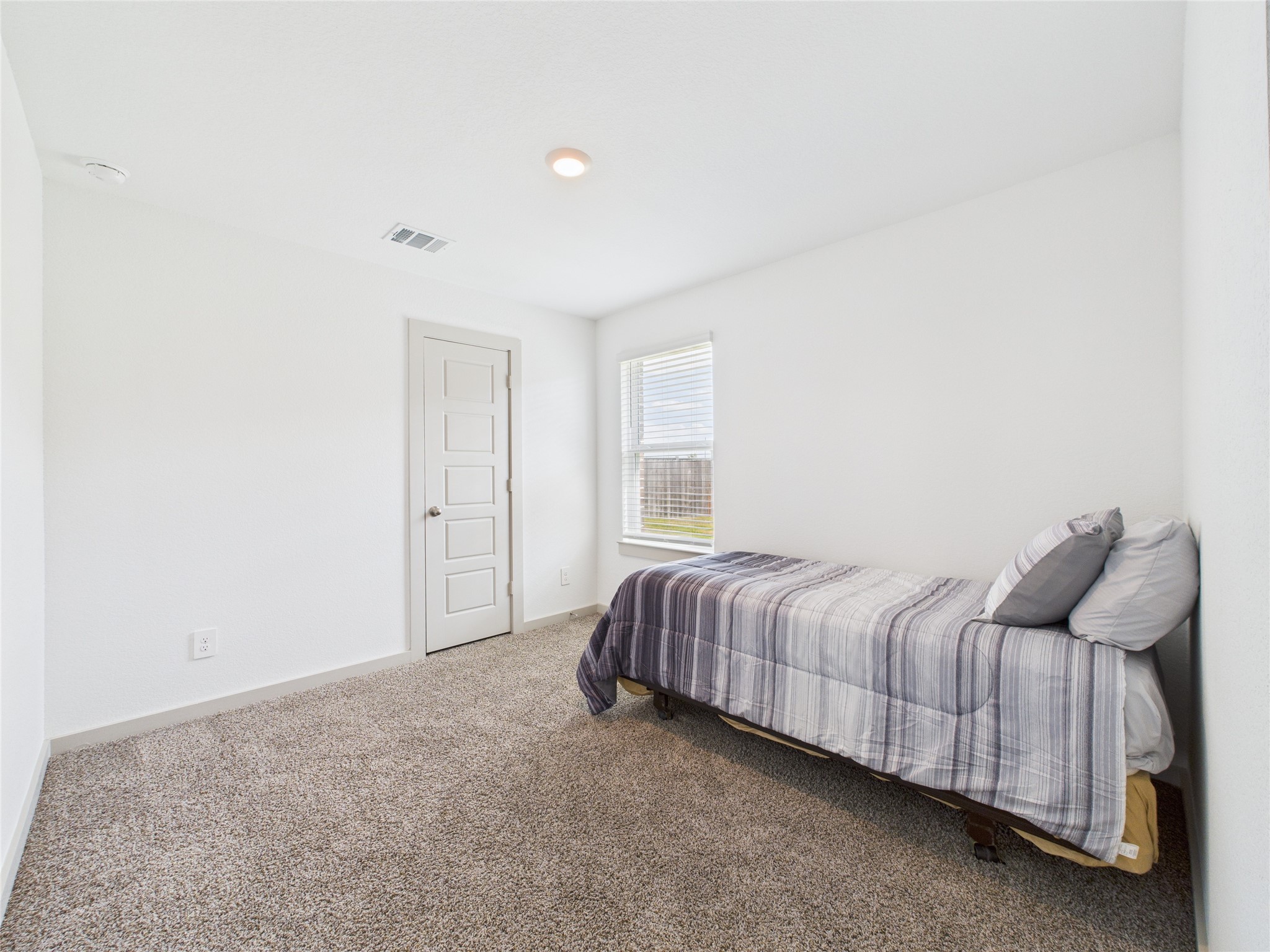 1127 Curly Angora Court Rosharon, TX 77583 - Photo 17 of 26 Bedroom 4