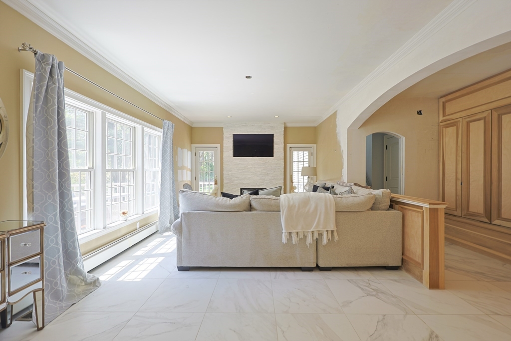 71 Bourque Road Lynnfield, MA 01940 - Photo 17 of 42
