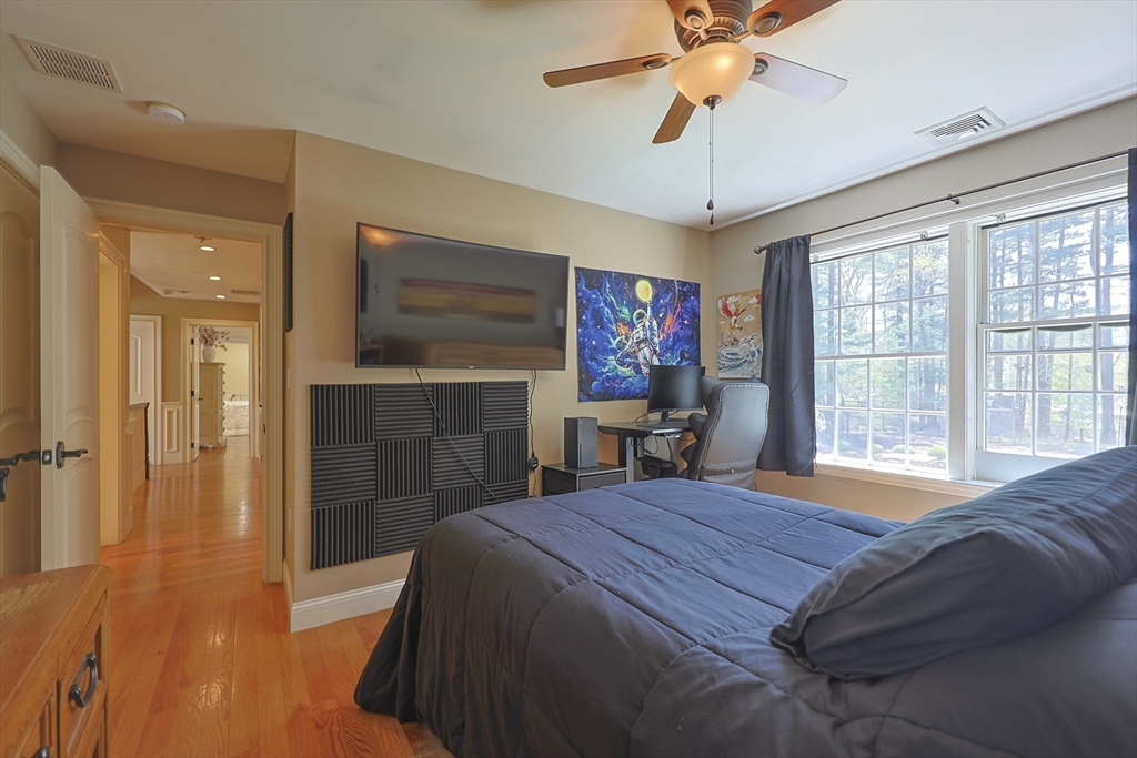 71 Bourque Road Lynnfield, MA 01940 - Photo 24 of 42