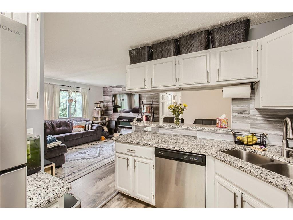 5940 Fernwood Street Shoreview, MN 55126 - Photo 5 of 11