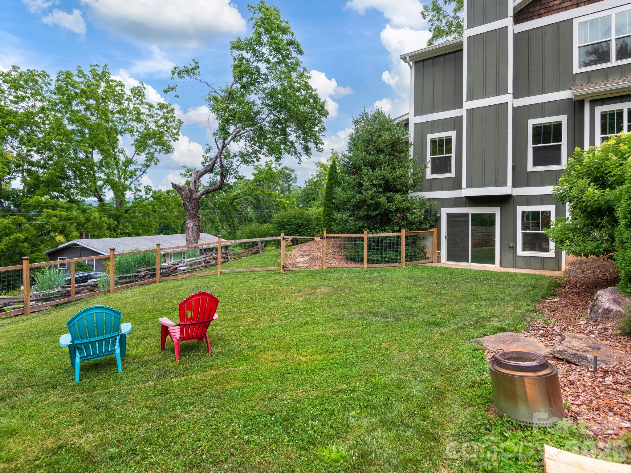 80 Bassett Road Asheville, NC 28804 - Photo 28 of 37