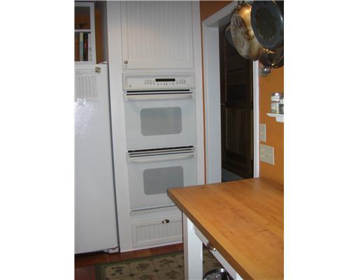 33 Lighthouse Point Road Prospect Harbor, ME 04669 - Photo 15 of 17 Kitchen.